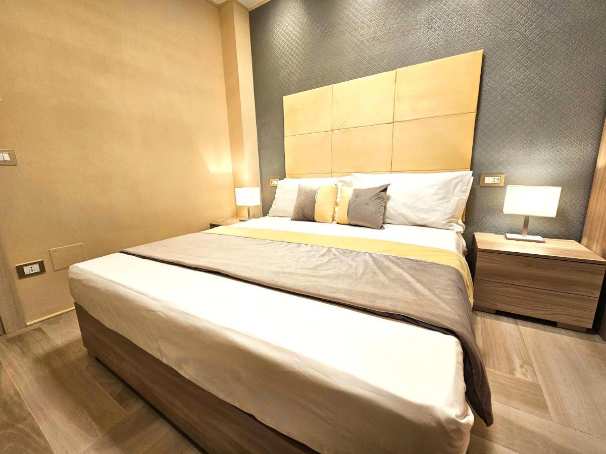 Astoria Supreme - Modern Boutique Suites Lecce Buitenkant foto