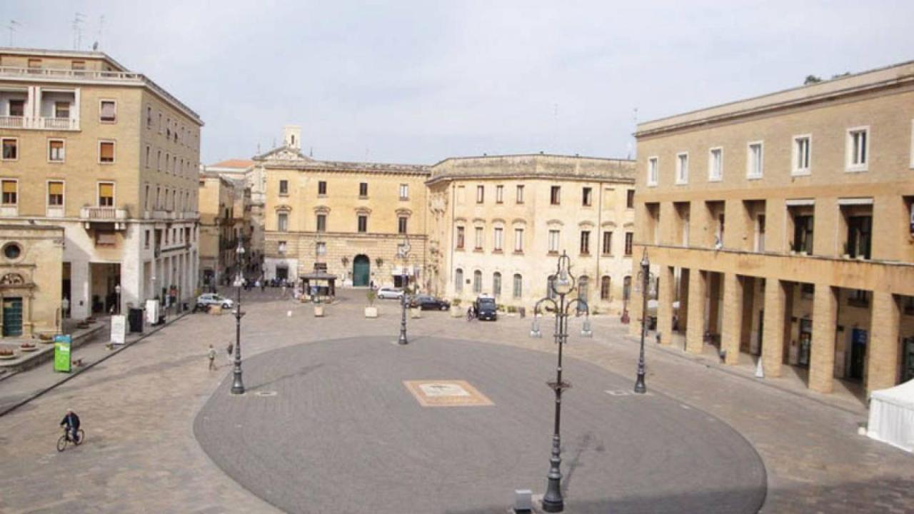 Astoria Supreme - Modern Boutique Suites Lecce Buitenkant foto